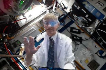 La NASA a “HOLOPORTÉ” un médecin dans la STATION SPATIALE INTERNATIONALE